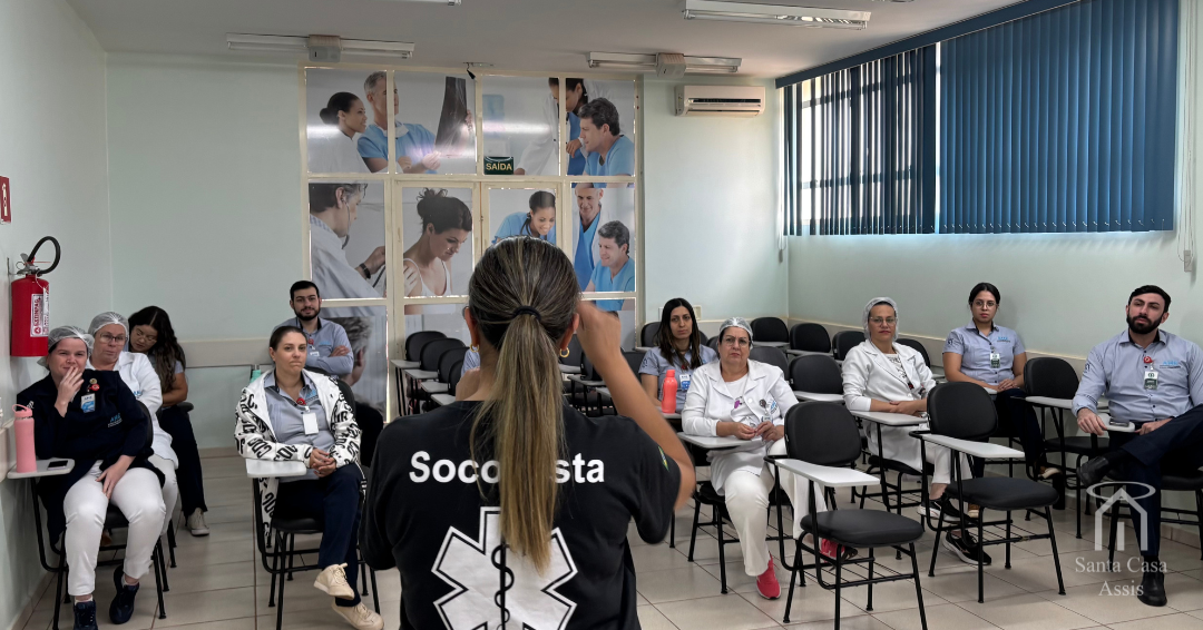 AME Assis realiza treinamento de primeiros socorros para colaboradores