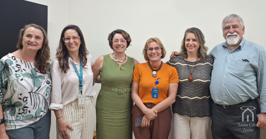 Santa Casa de Assis participa do aniversário de 34 anos do Hospital Regional