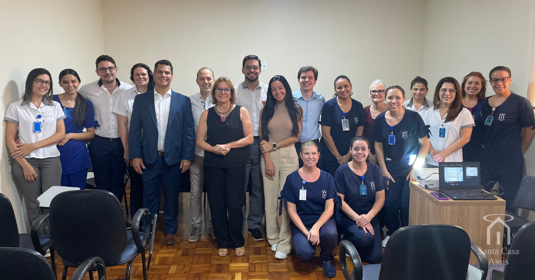 De forma inédita, residência médica em Oftalmologia tem início na Santa Casa de Assis